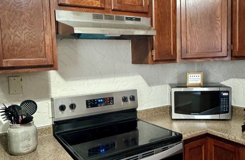 Lawton House | Cozy 3-bedroom house near Ft Sill