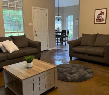 Conway House | Cozy 3 Bedroom House Pets Welcome Large Yard Conway