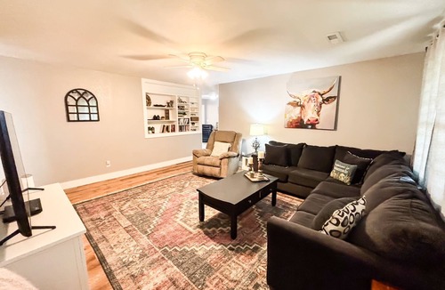 Harrison House | Cozy 3-bedroom house with good wifi/service near Buffalo/Bull Shoals/Branson