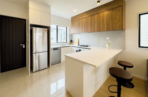 Papakura House | Cozy 3 Bedroom in ideal South Auckland Location