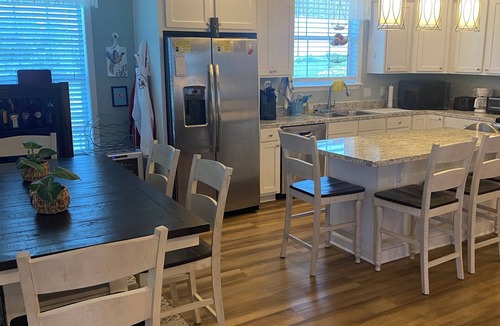 Kaplan Cabin | Cozy 3-bedroom lodge in tranquil Pecan Island with AC comfort.