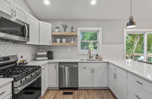 Angier House | Cozy 3-bedroom retreat in serene Angier