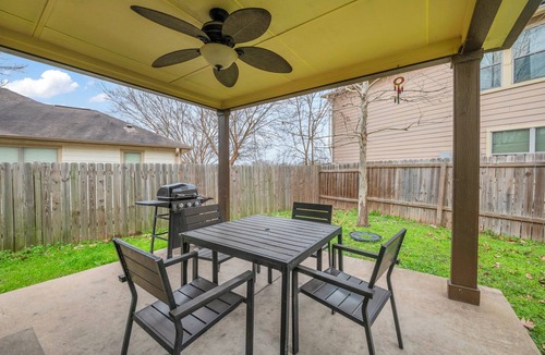 McKinney House | Cozy 3-Bedroom Retreat with BBQ & Games