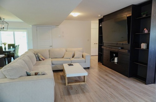 Cambridge House | Cozy 3 Bedroom Townhouse