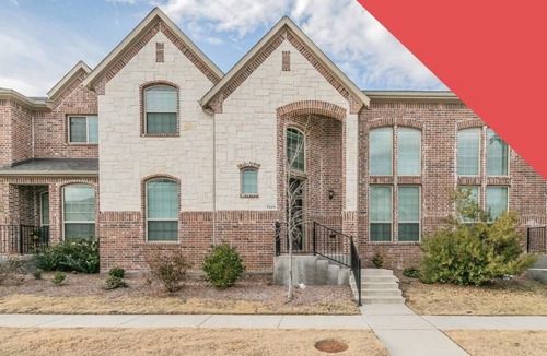 North Central Carrollton House | Cozy 3-bedroom townhome with WiFi, AC in centrally located Carrollton