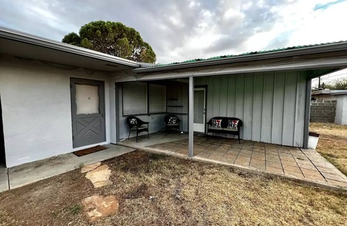 Odessa House | Cozy 3 bedrooms, 6 beds House