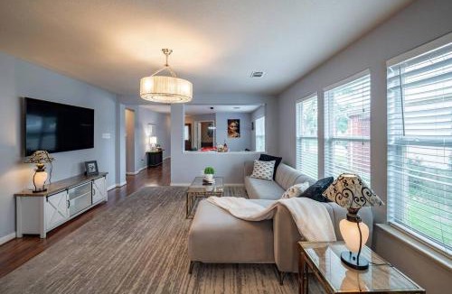 Barker House | Cozy 3 bedrooms House - Feel Like Home