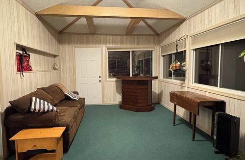 Amherst Cabin | Cozy 3-BR Baboosic Lake in Amherst