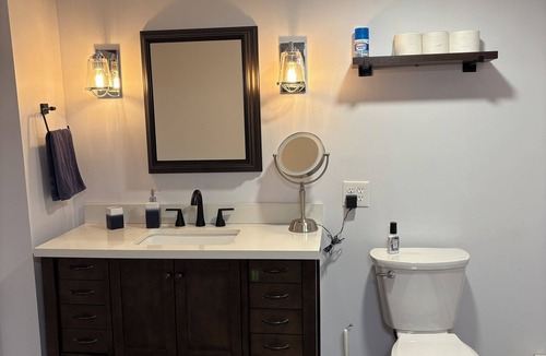 Amherst Cabin | Cozy 3-BR Baboosic Lake in Amherst