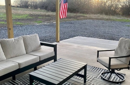 Fittstown House | Cozy 3-BR house near Fossil Creek Ranch. Fitzhugh,Ok! All the comforts of home!