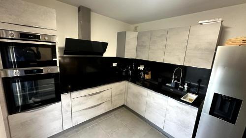 Noisy-le-Grand Apartment | Cozy 3 rooms with terrace between Paris & Disney