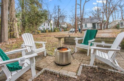 Durham House | Cozy 3BD with Air Hockey, BBQ - Near Duke University