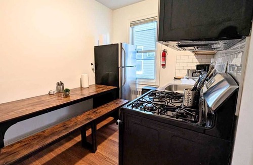 North Ironbound House | Cozy 3BR 2BA - 7Min to EWR & 20-40Min to NYC