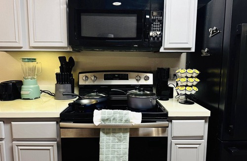Glenn Heights House | Cozy 3BR/2BA house in wonderful Glenn Heights with Backyard & Garage