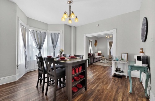 Farmington House | Cozy 3BR Downtown Farmington Short Walk to Shops & Dining