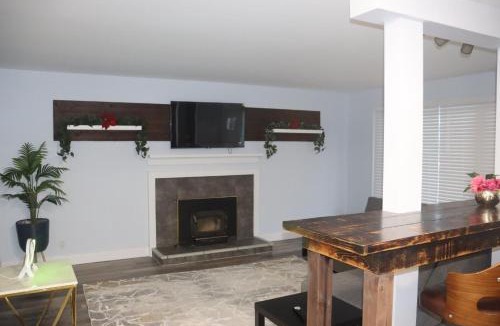 Downtown Apartment | Cozy 3BR Downtown Fredericton Home with Parking