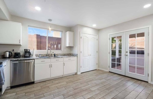 Tucson House | Cozy 3BR Escape, Poolside Grill & Chill Spot