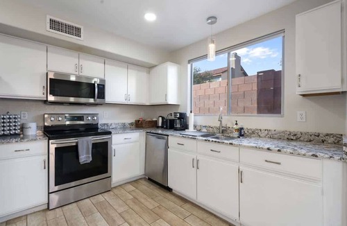 Tucson House | Cozy 3BR Escape, Poolside Grill & Chill Spot