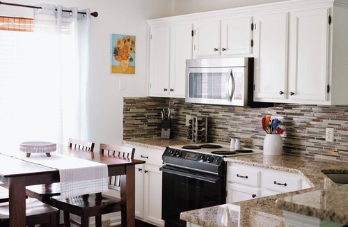 Dadeville House | Cozy 3BR Getaway | Minutes from the Water
