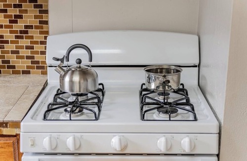 Houston House | Cozy 3BR Home near Airport
