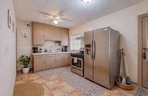 Albuquerque House | Cozy 3BR Modern Casita in Albuquerque w/Wifi & Parking