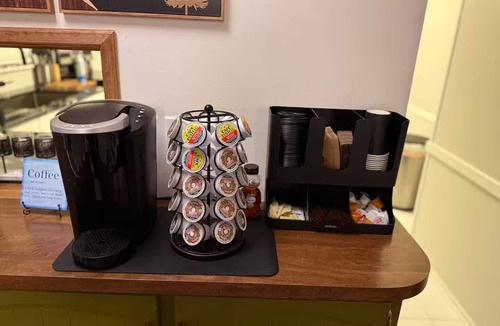 North Haven House | Cozy 3BR ! Pet-friendly haven. Book now!