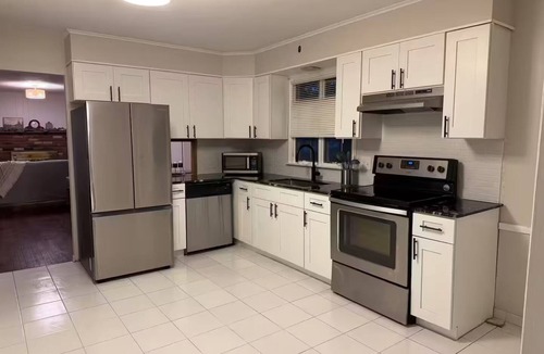 North Haven House | Cozy 3BR ! Pet-friendly haven. Book now!