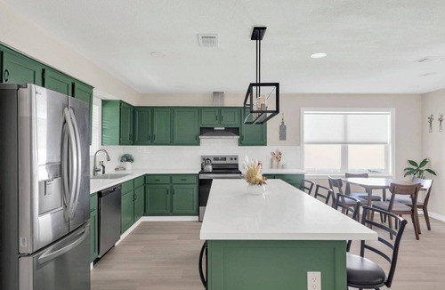 Manvel House | Cozy 3BR Retreat, close to Houston & Med Center