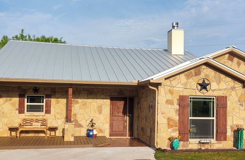 Marble Falls House | Cozy 3BR Stone Home Near Trails & Lake Fun