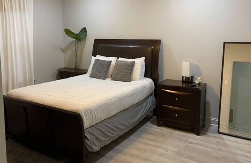 Broadmoor House | Cozy 3br townhome with attached 2 car garage!