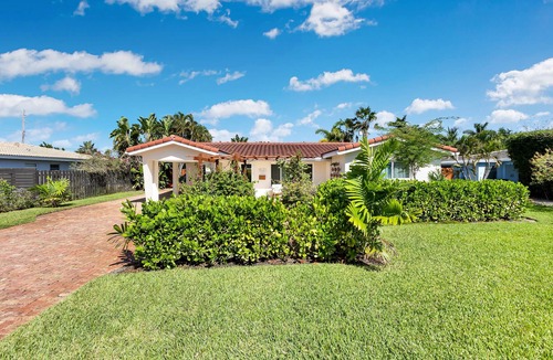 Central Corals House | Cozy 3br with saltwater pool, reverse osmosis water filter!