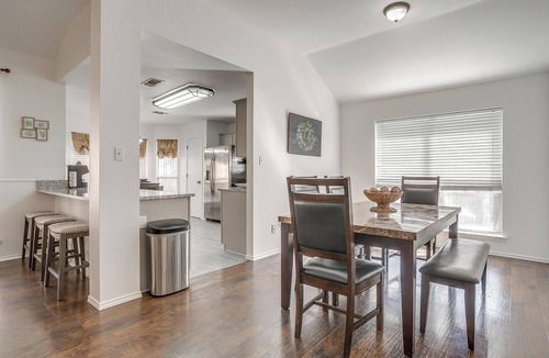 Burleson House | Cozy 4 bd home W/Pool and Garage In Burleson