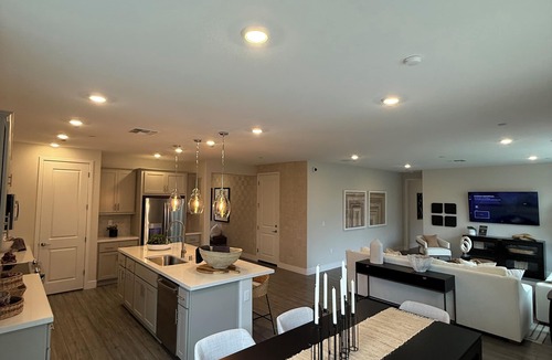 Peters Bed & Breakfast | Cozy 4-bedroom bed & breakfast in amazing Manteca near Great Wolf Lodge