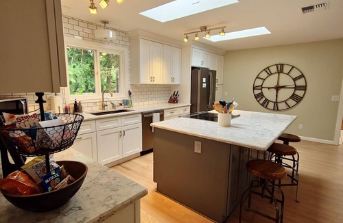 Oak Harbor House | Cozy 4 Bedroom Deception Pass Retreat