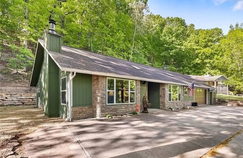 Lost Bridge Village House | Cozy 4-bedroom house at beautiful Beaver Lake with fire pit and nice patio!