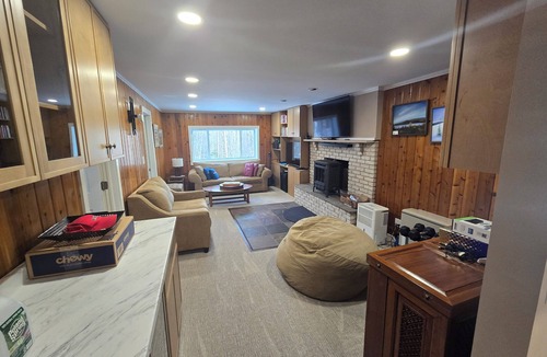 Peru Ski Chalet | Cozy 4-Bedroom Ski Chalet in Serene Peru VT with Hot Tub AC and fitness room
