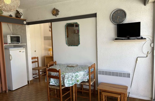 Le Grau-Du-Roi Apartment | Cozy 4-Sleeper with A/C, Terraces & Direct Marina Access