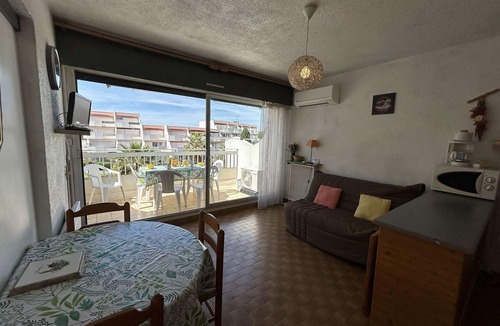 Le Grau-Du-Roi Apartment | Cozy 4-Sleeper with A/C, Terraces & Direct Marina Access