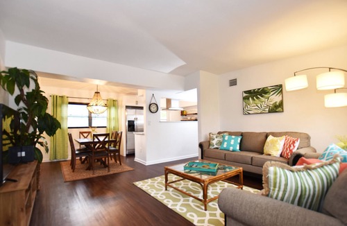 Port Canaveral House | Cozy 4Bd/2Ba House with 2 Kitchens, short walk to the beach