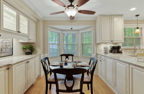 Cary House | Cozy 4bd Home - NC State & Airport nearby - BBQ