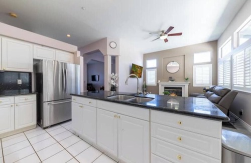 Redlands House | Cozy 4bd Villa by Hospital