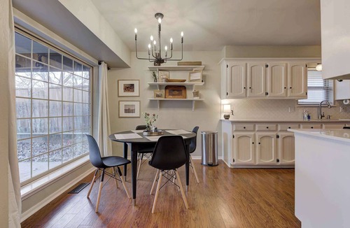 Edmond House | Cozy 4BR (2 Kings) Retreat Near Oklahoma Christian