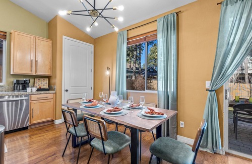 Ponderosa Trails House | Cozy 4BR/3BA Near Ski Resort with Firepit & Pool Table