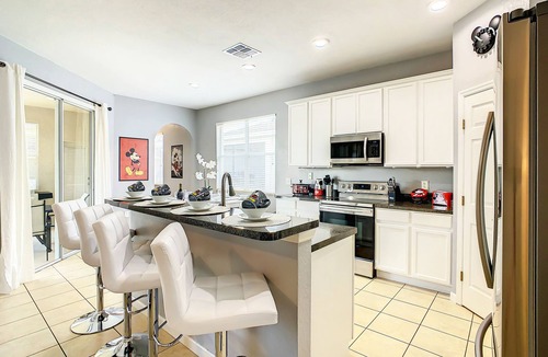 Trafalgar Village House | Cozy 4BR Family Home Private Pool/BBQ/Gaming Room!