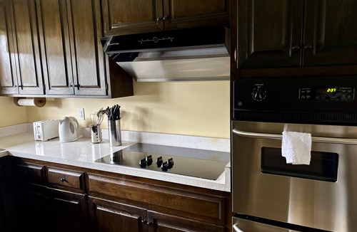 Waverly Park House | Cozy 4BR Home in Mountain View