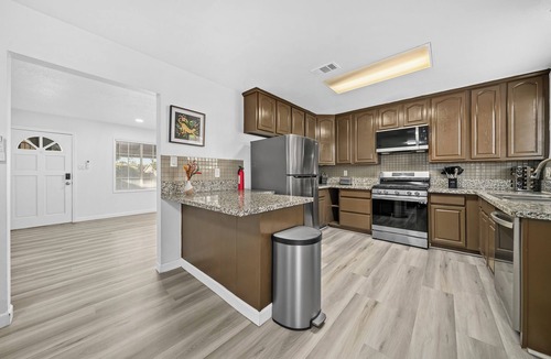City of Industry House | Cozy 4BR/Private Backyard/Garage Parking