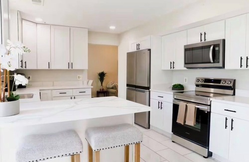 Herndon House | Cozy 4BR Single Family Home Near IAD Family-Friendly w/Workspaces!