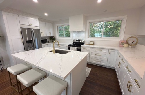 Durham Region House | Cozy 5 Bedroom 3 Bath. Minutes from 401