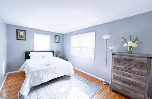 Rochester House | Cozy 5 bedroom Home mins from RIT