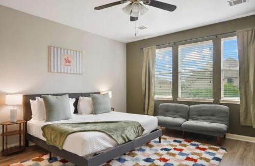 Pflugerville House | Cozy 5BR Getaway Pool Games Sleeps 18
